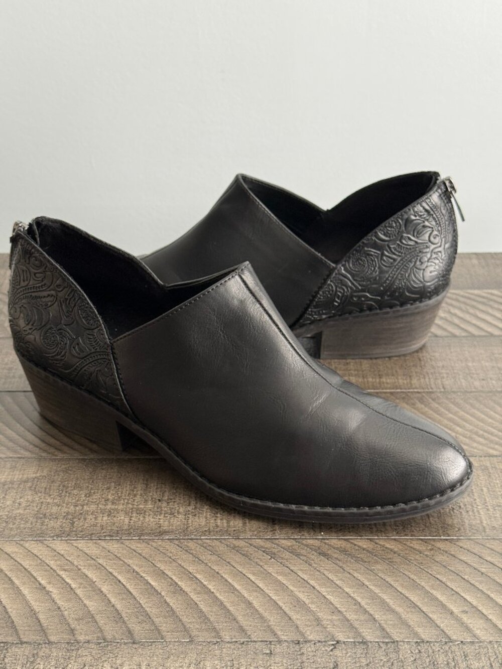 Xappeal Jolena Black Ankle Booties Women’s Size 9